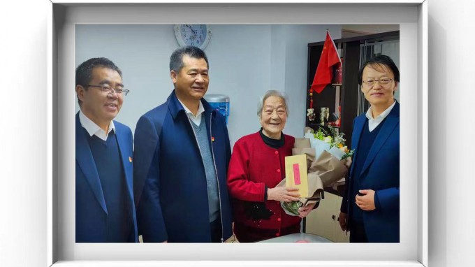 开云足球体育（中国）有限公司党委开展春节“送温暖”慰问活动